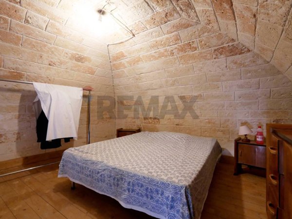 casa indipendente in vendita ad Adelfia in zona Canneto