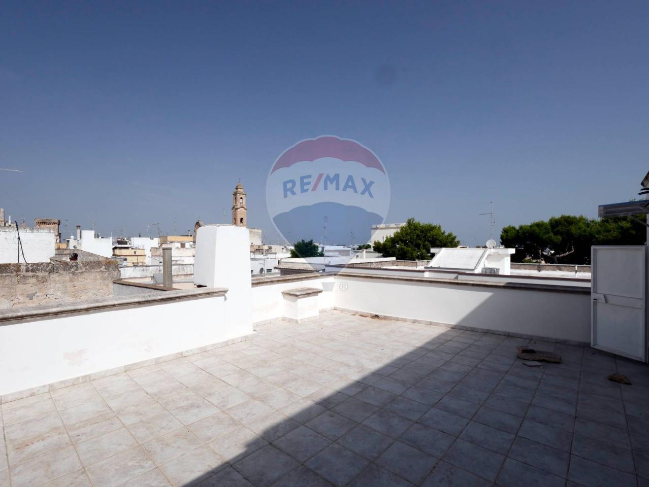 casa indipendente in vendita ad Adelfia in zona Canneto