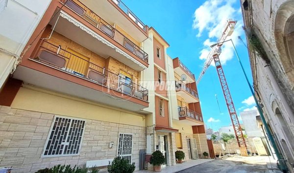 appartamento in vendita ad Adelfia