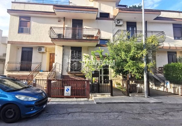 appartamento in vendita ad Adelfia