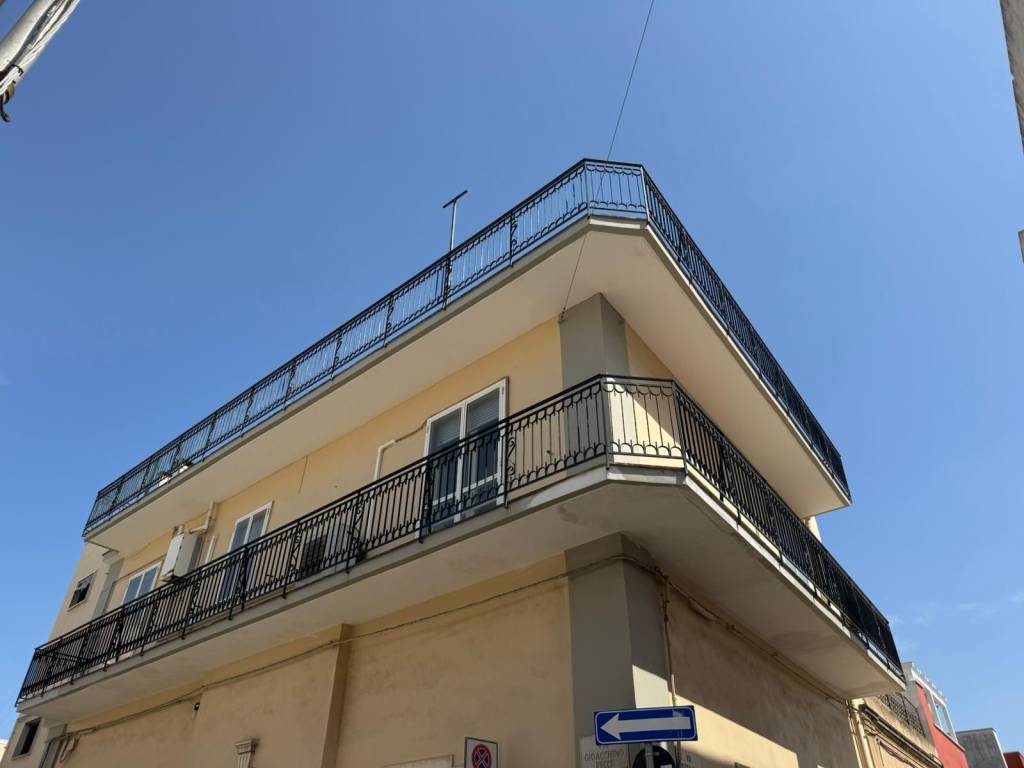 appartamento in vendita ad Adelfia