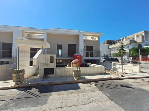casa indipendente in vendita ad Adelfia