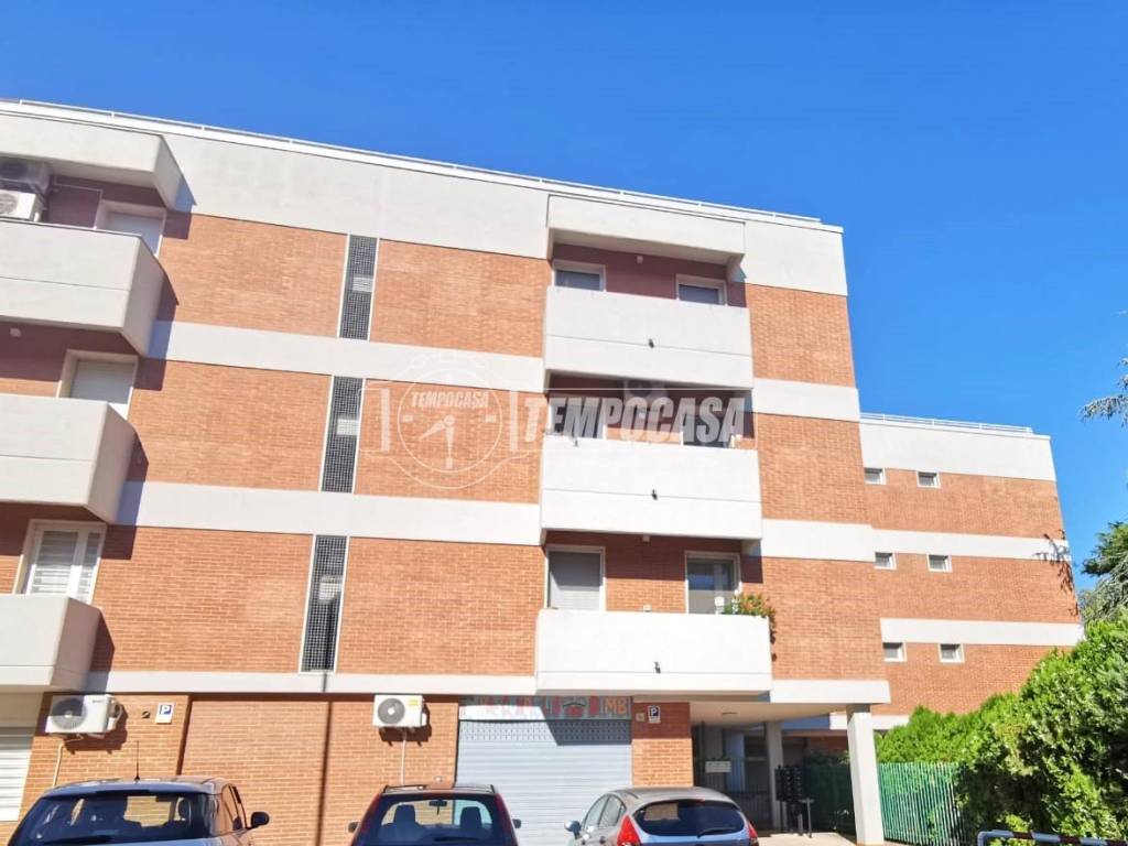 appartamento in vendita ad Adelfia