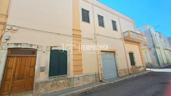 casa indipendente in vendita ad Adelfia