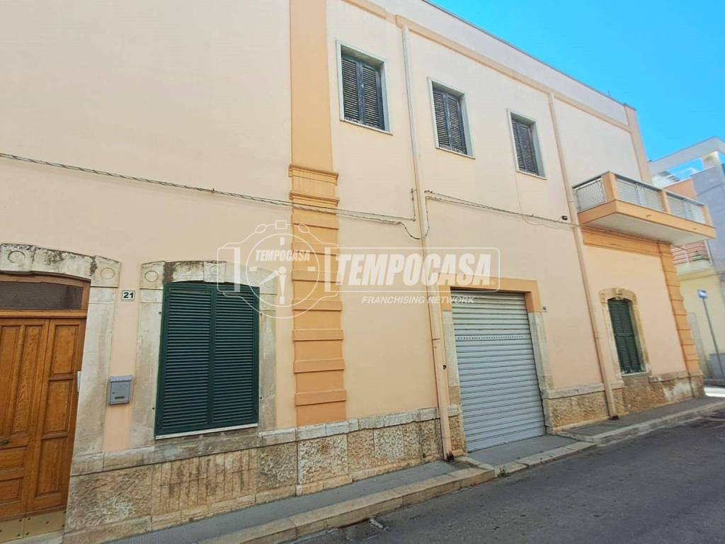 casa indipendente in vendita ad Adelfia