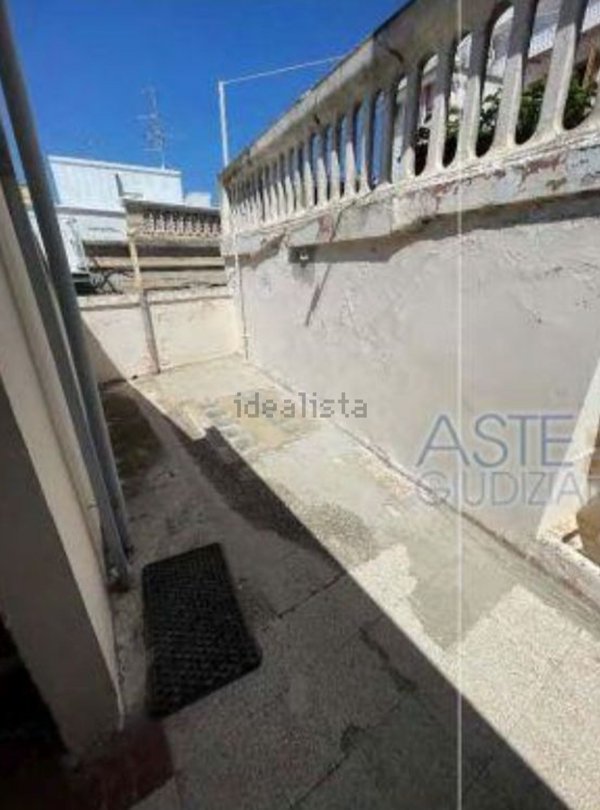 appartamento in vendita ad Adelfia