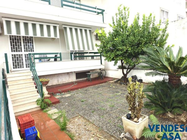 appartamento in vendita ad Adelfia in zona Canneto