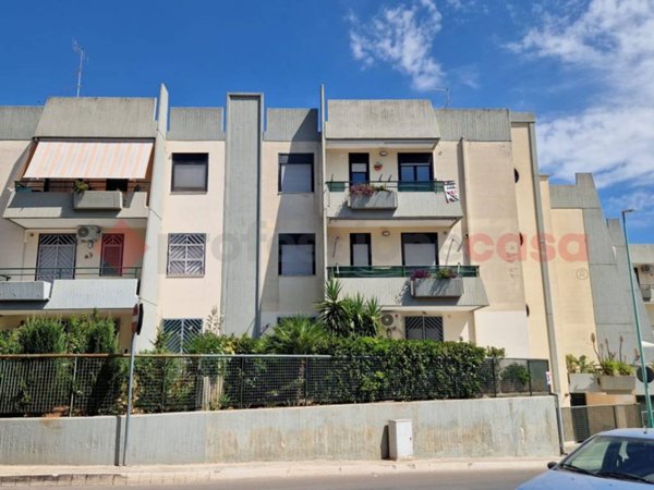 appartamento in vendita ad Adelfia