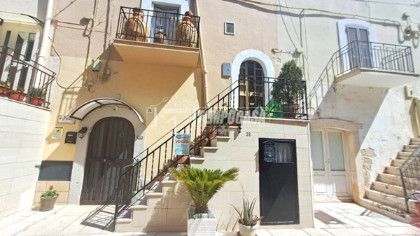 casa indipendente in vendita ad Adelfia