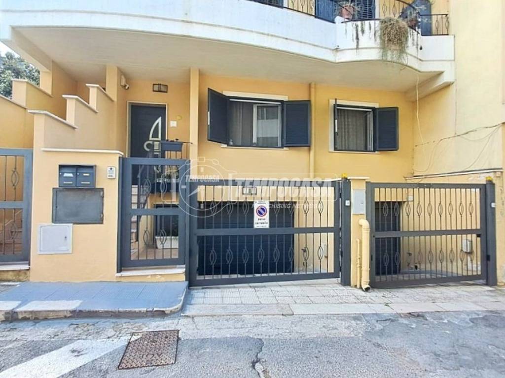 casa indipendente in vendita ad Adelfia