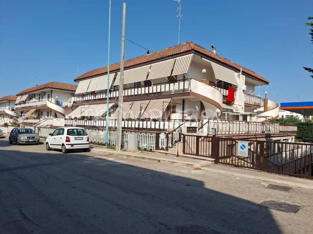 appartamento in vendita ad Adelfia