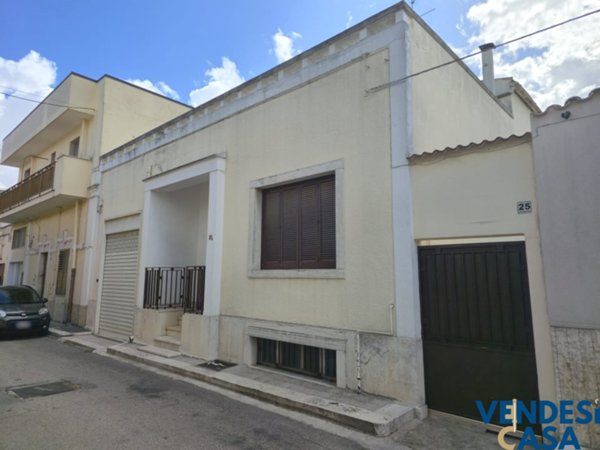 casa indipendente in vendita ad Adelfia