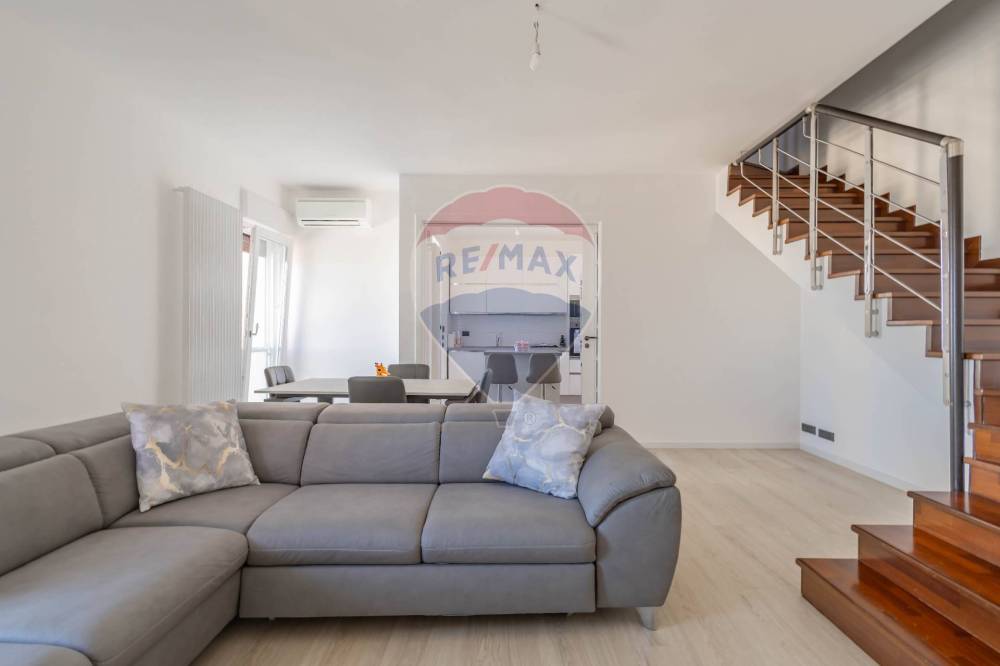 appartamento in vendita ad Adelfia