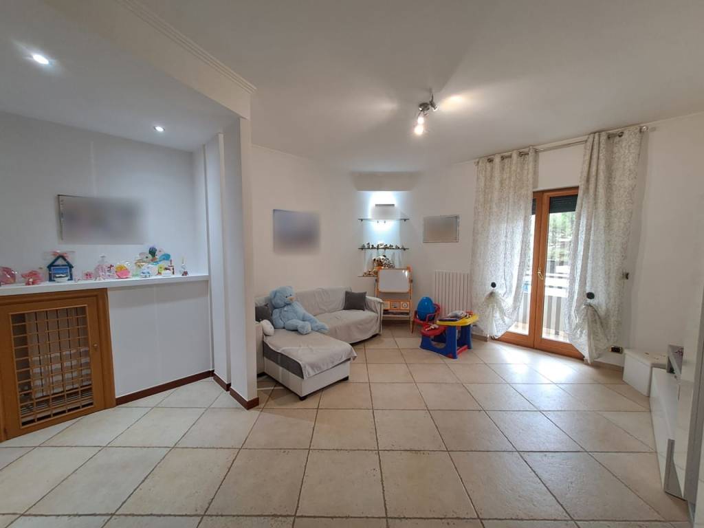 appartamento in vendita ad Adelfia