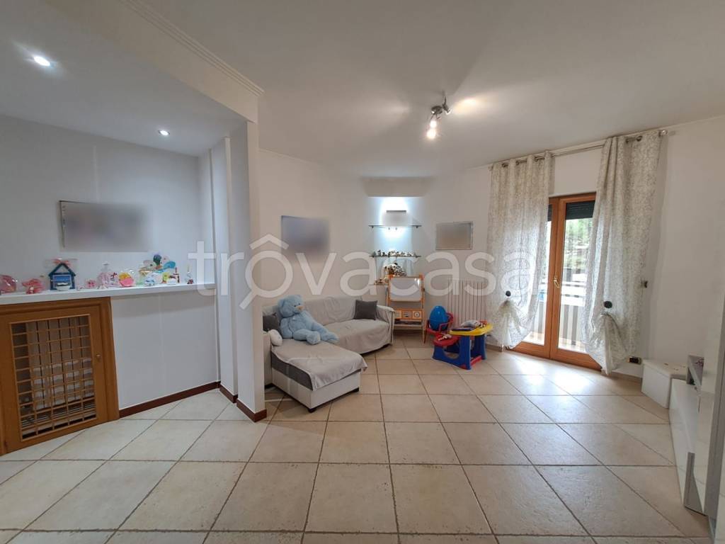 appartamento in vendita ad Adelfia