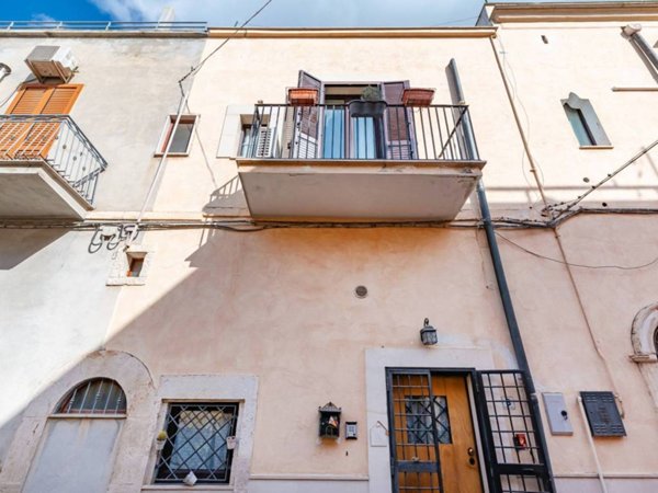 casa indipendente in vendita ad Adelfia