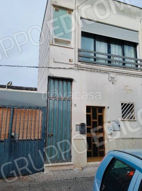 appartamento in vendita ad Adelfia