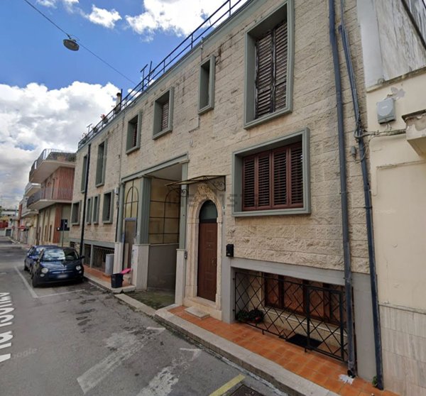 appartamento in vendita ad Adelfia