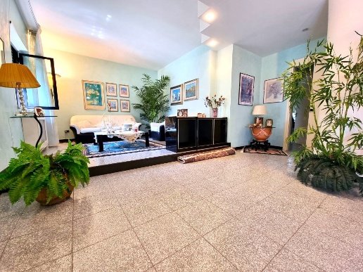 appartamento in vendita ad Adelfia