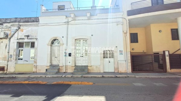 casa indipendente in vendita ad Adelfia