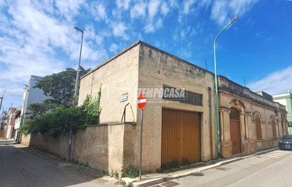 casa indipendente in vendita ad Adelfia