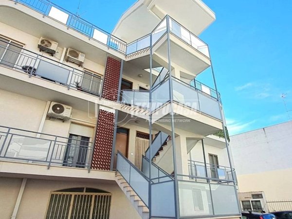 appartamento in vendita ad Adelfia