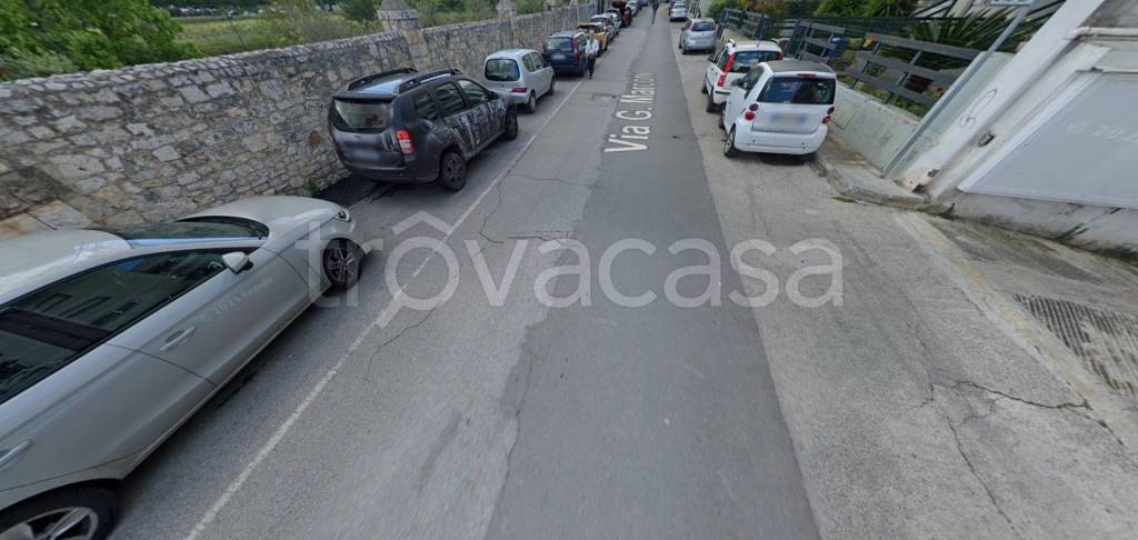 negozio in vendita ad Adelfia