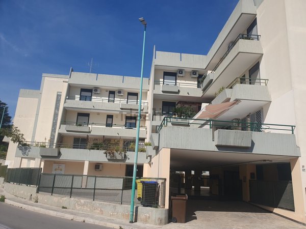 appartamento in vendita ad Adelfia