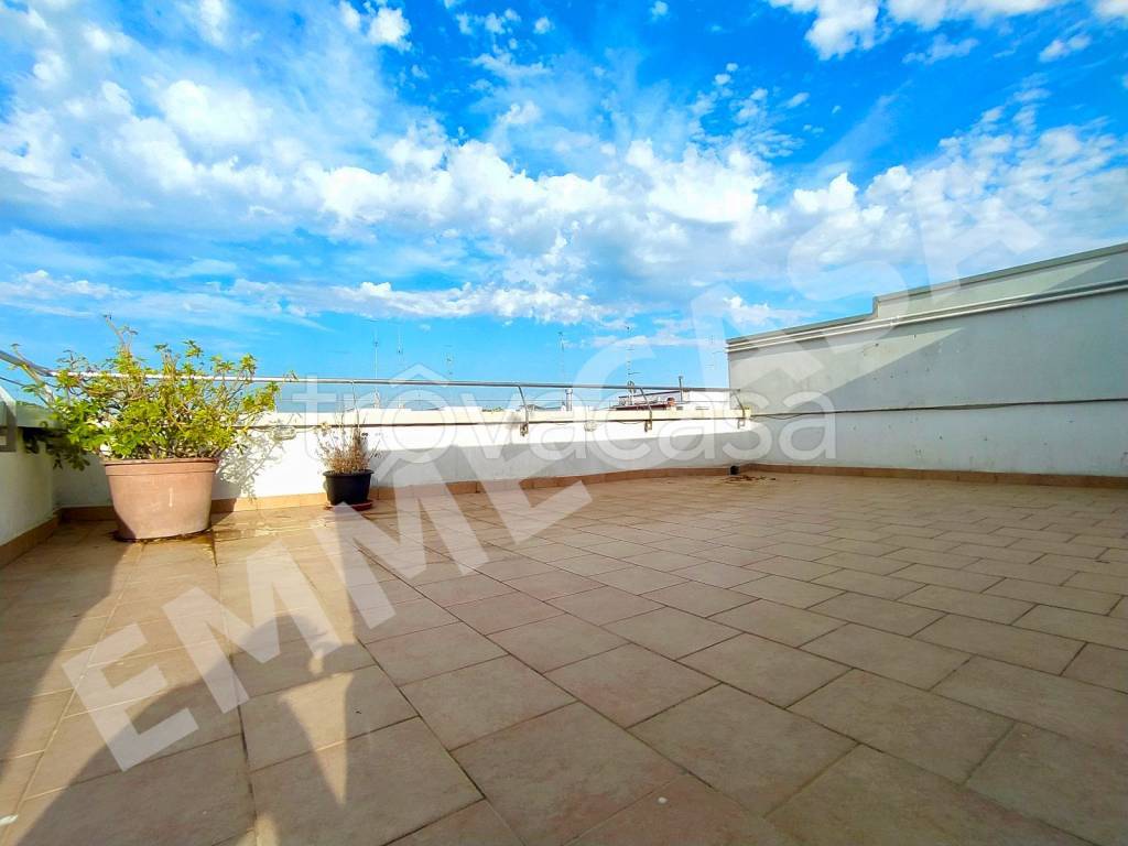 casa indipendente in vendita ad Adelfia