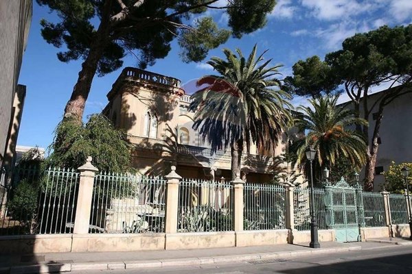 casa indipendente in vendita ad Adelfia in zona Canneto