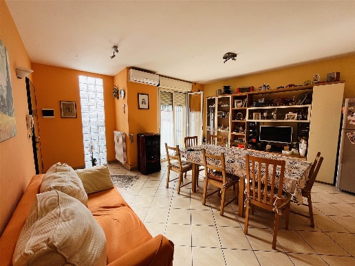 appartamento in vendita ad Adelfia