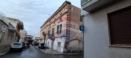 casa indipendente in vendita ad Adelfia in zona Canneto