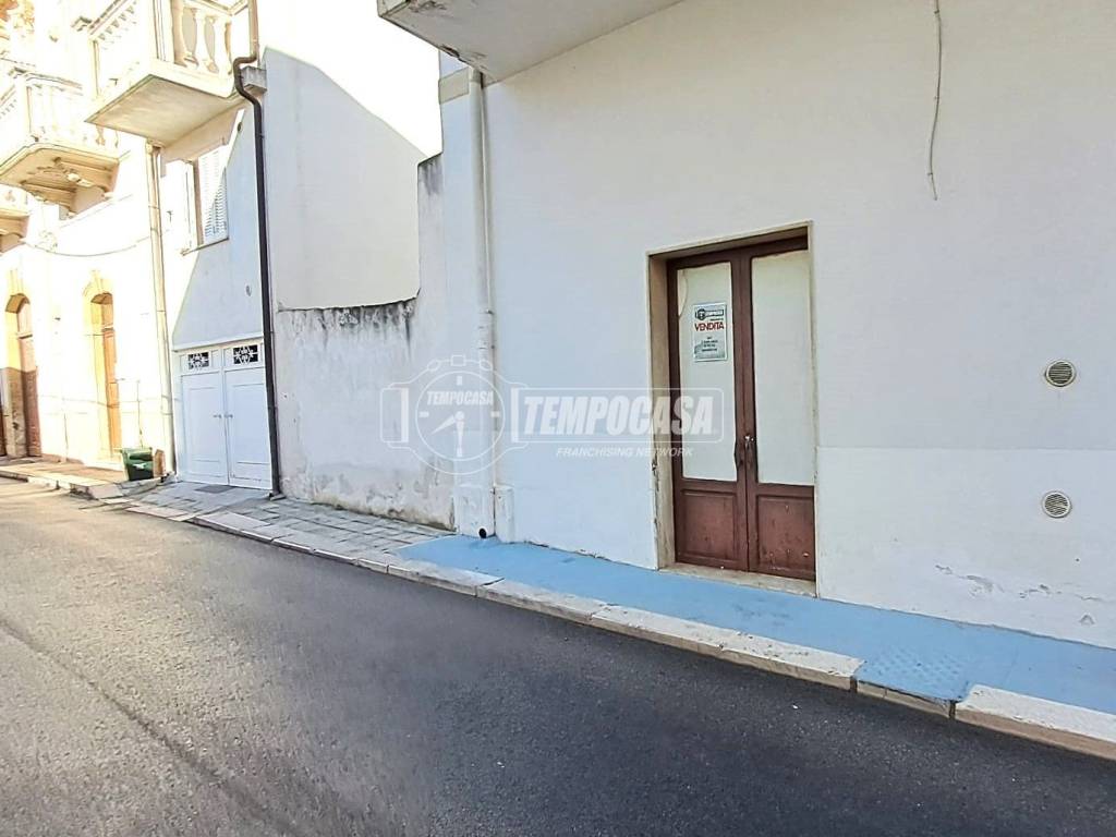 casa indipendente in vendita ad Adelfia