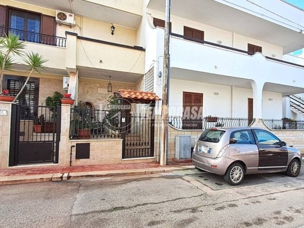 casa indipendente in vendita ad Adelfia