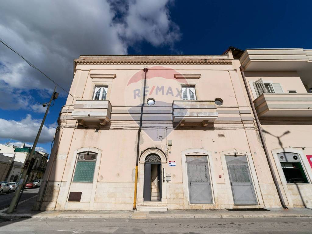 appartamento in vendita ad Adelfia