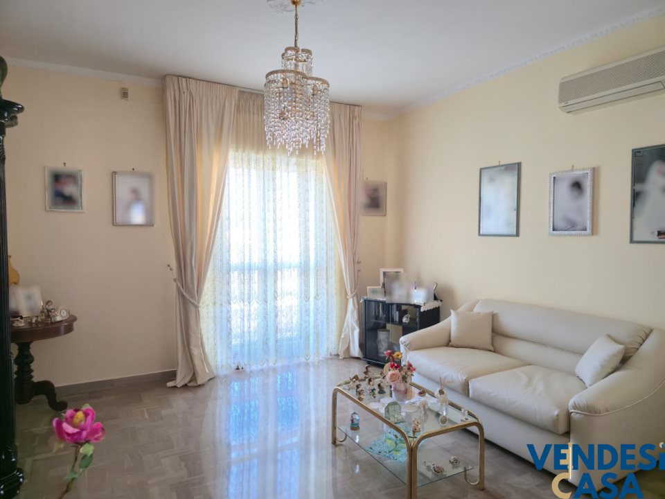 appartamento in vendita ad Adelfia in zona Canneto