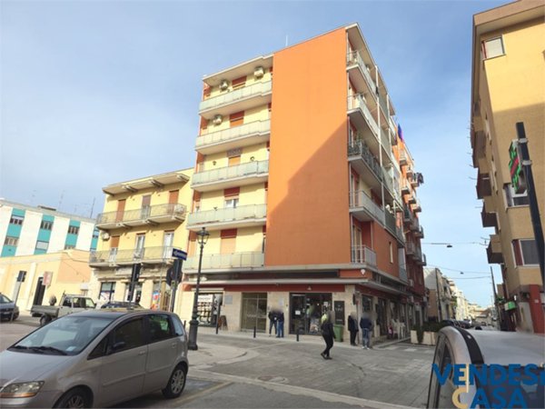 appartamento in vendita ad Adelfia in zona Canneto