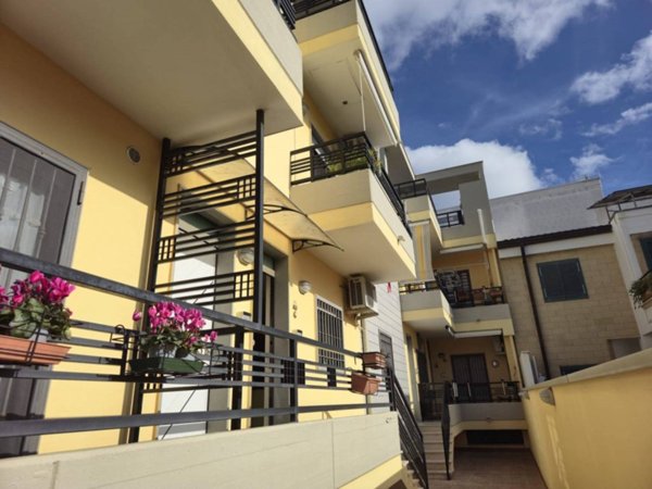 appartamento in vendita ad Adelfia in zona Canneto