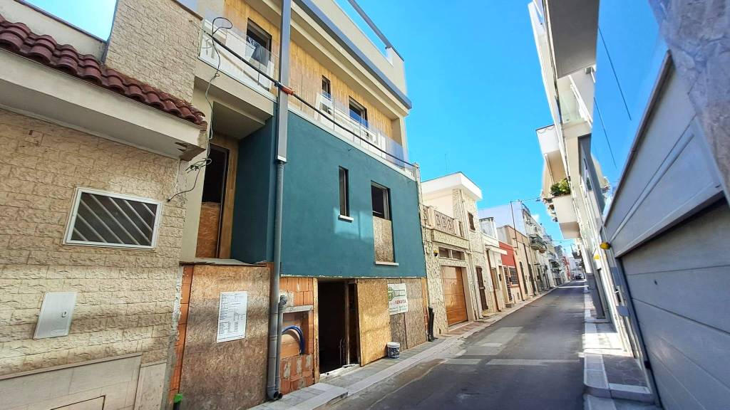 appartamento in vendita ad Adelfia in zona Canneto