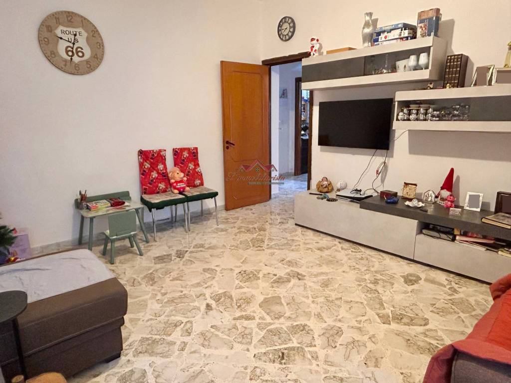 appartamento in vendita ad Adelfia in zona Canneto