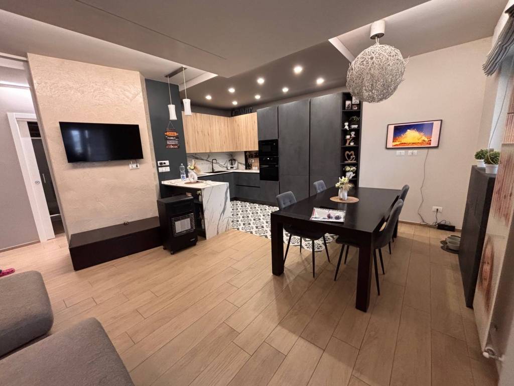 appartamento in vendita ad Adelfia