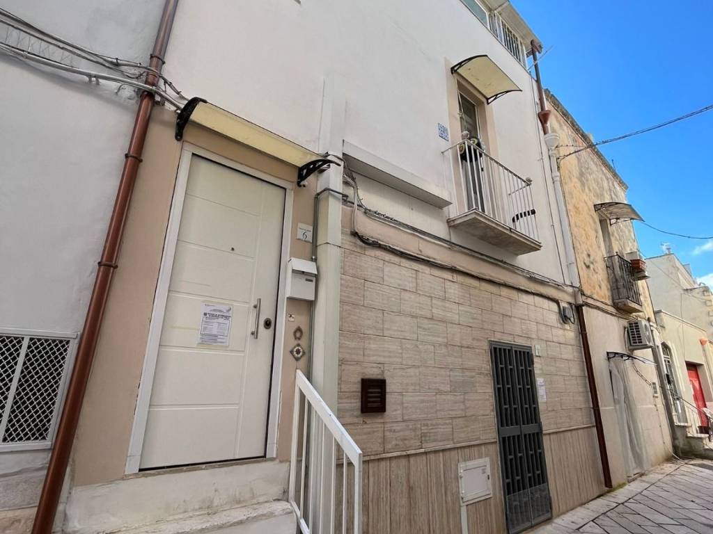 appartamento in vendita ad Adelfia