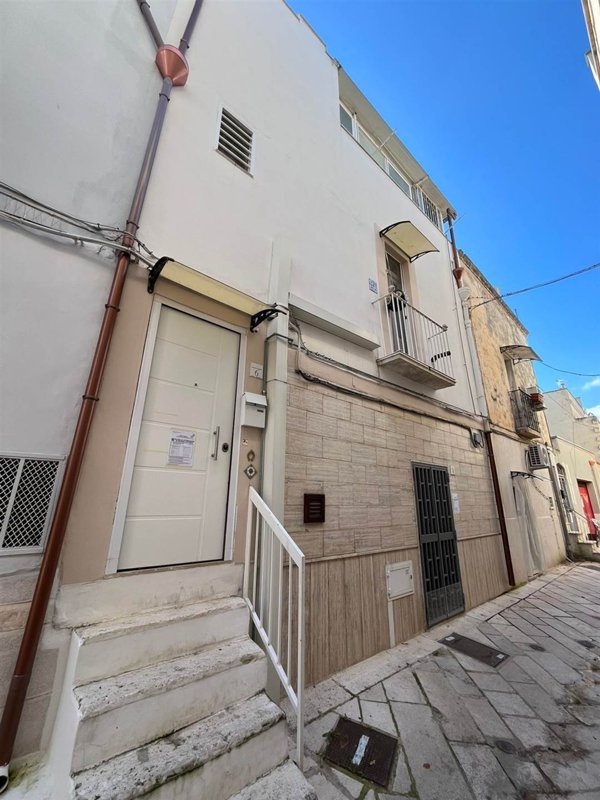 appartamento in vendita ad Adelfia