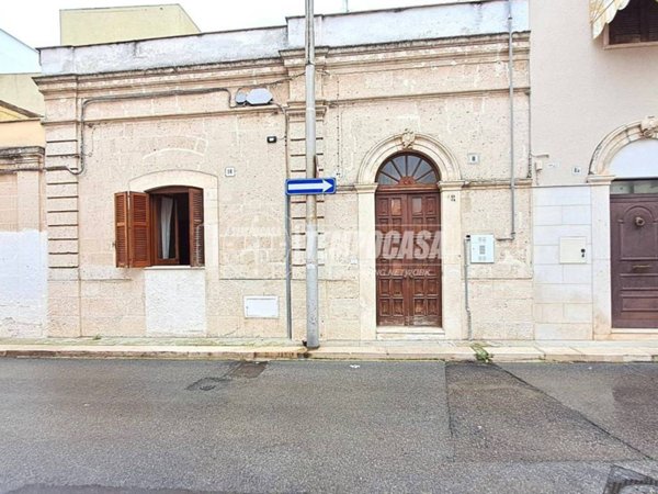 casa indipendente in vendita ad Adelfia