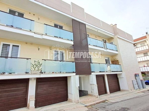 appartamento in vendita ad Adelfia