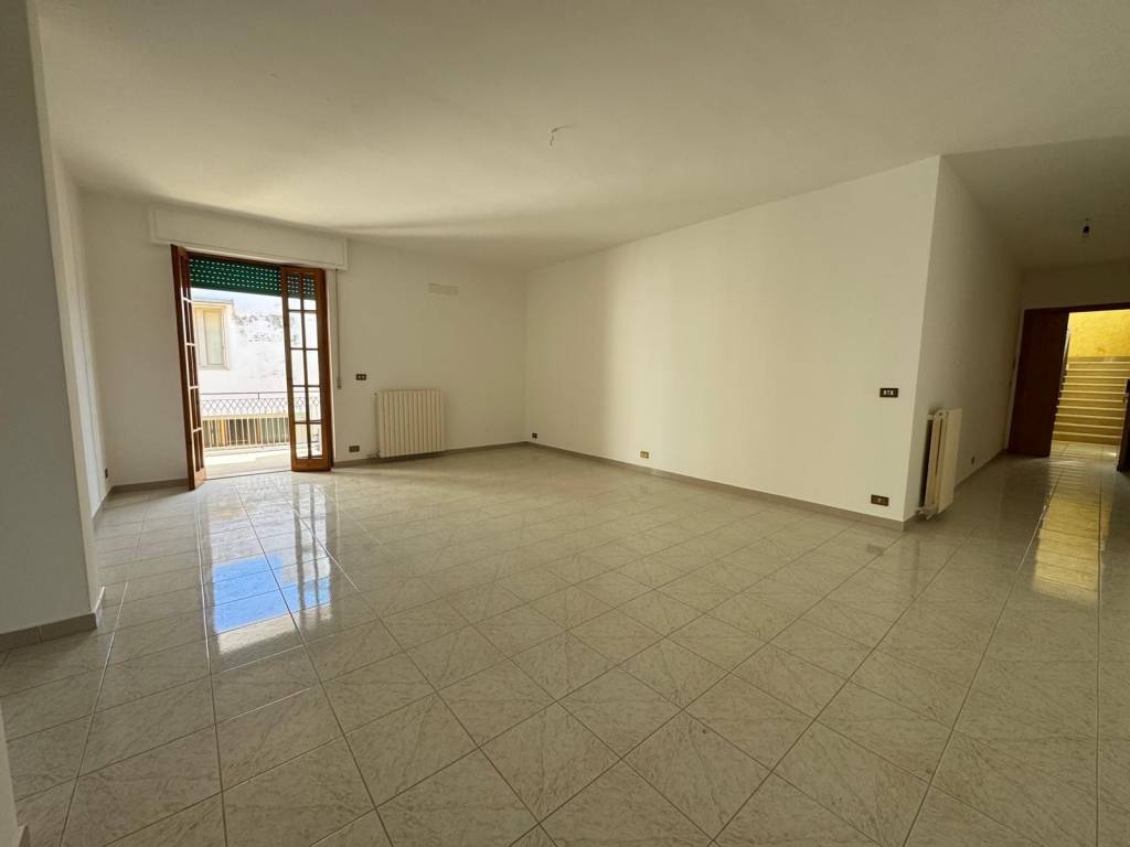 appartamento in vendita ad Adelfia