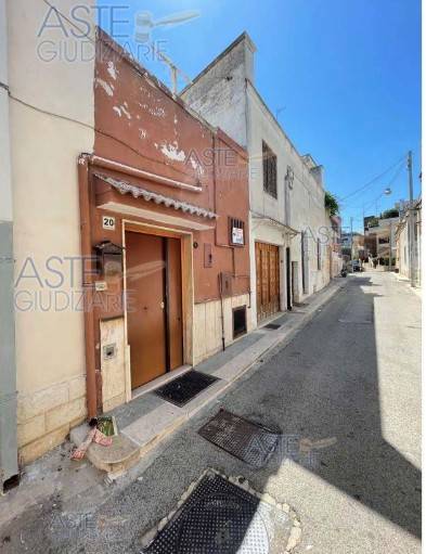 appartamento in vendita ad Adelfia