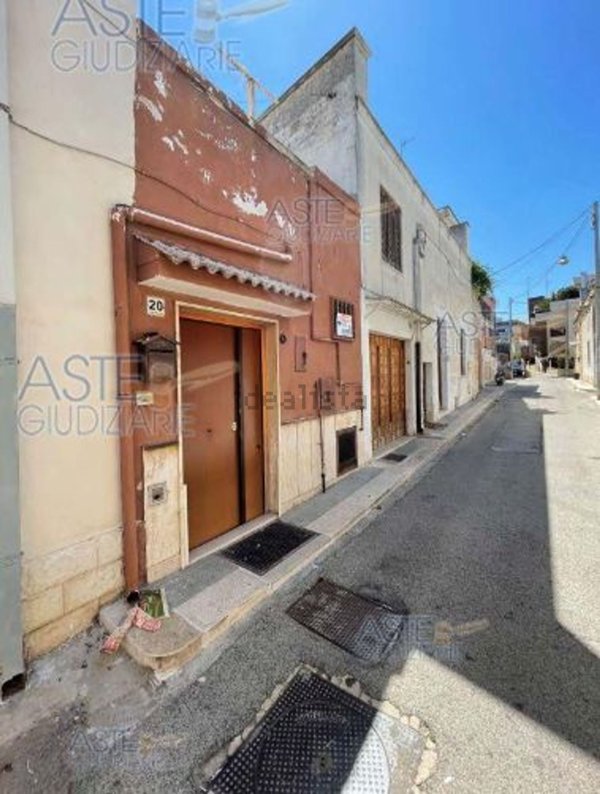 appartamento in vendita ad Adelfia