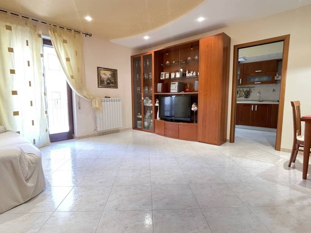 appartamento in vendita ad Adelfia in zona Canneto