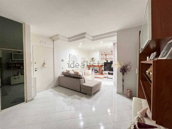 appartamento in vendita ad Adelfia